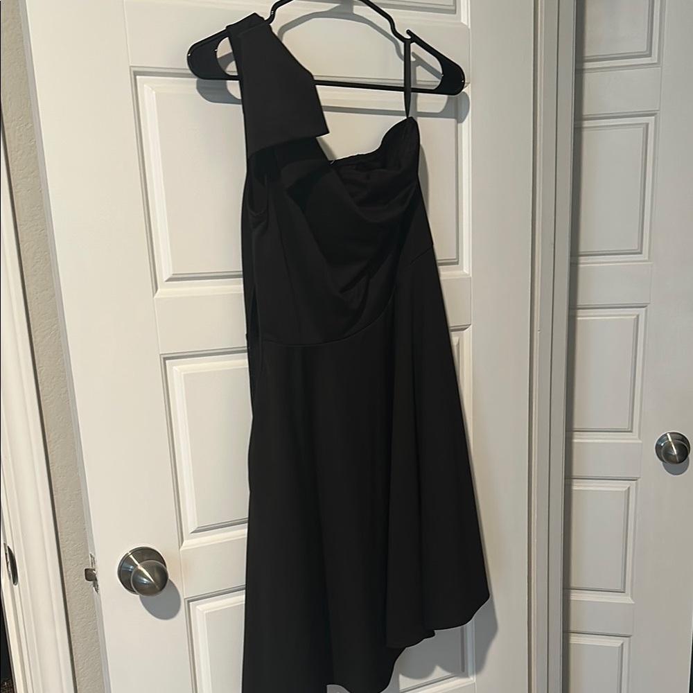 Black One-Shoulder A-Line Cocktail Dress